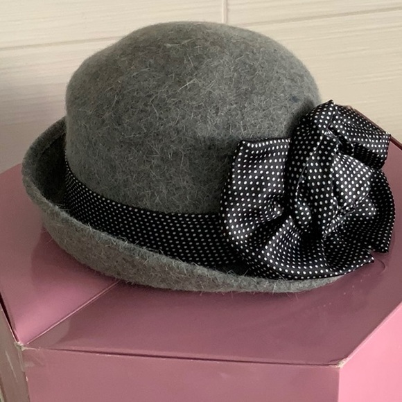 100% wool hat - Picture 3 of 3